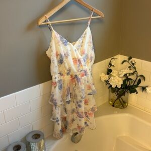 New floral dress 🌸